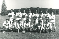 7550. 1975-76 - Première