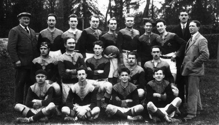 2750. 1927-28 - Equipe Première