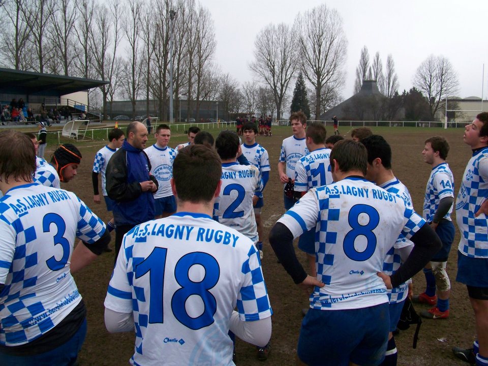 2011 12 JuniorsChptFrance04
