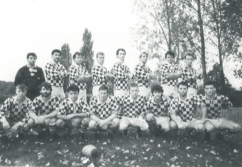 8950. 1989-90 - Seniors