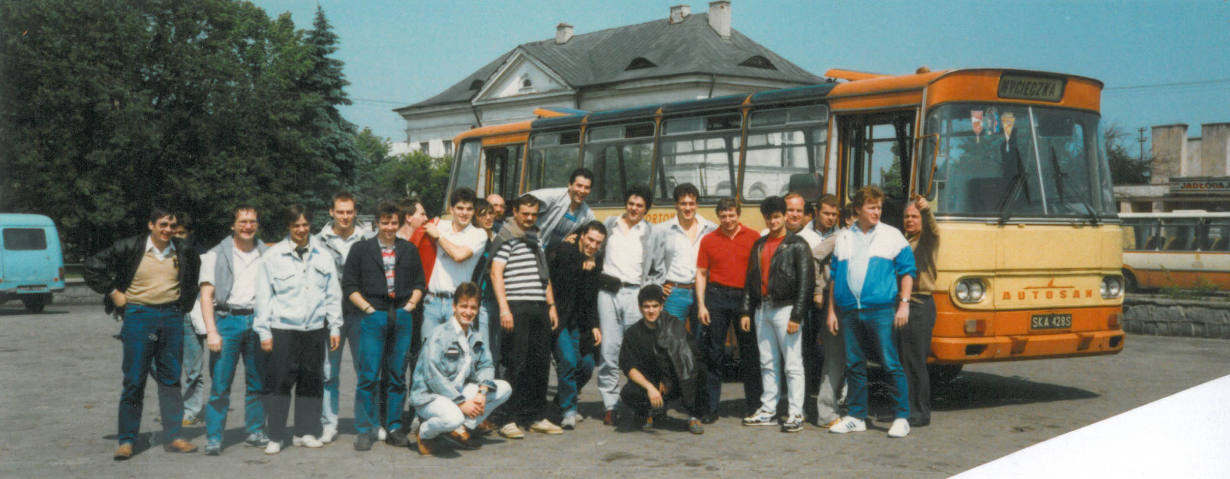 1987-06-20 - Départ en car 1987-06-20 - Départ en car