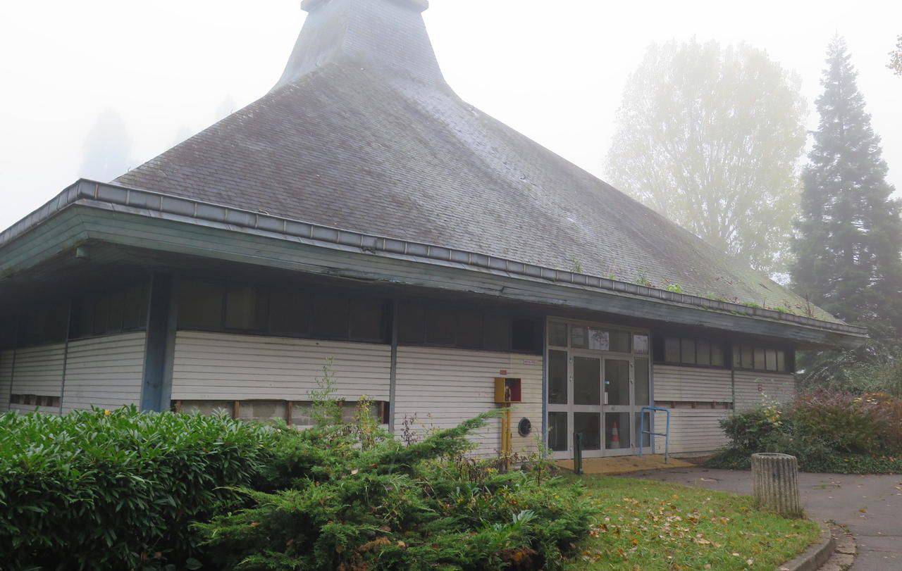L'ancienne piscine.