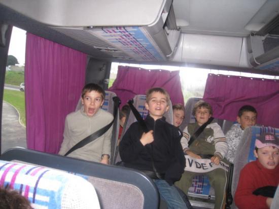06 dans le car jpg