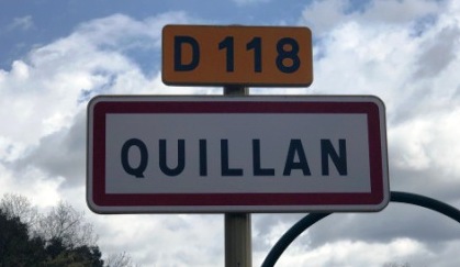 02-panneau-entree-quillan.jpg