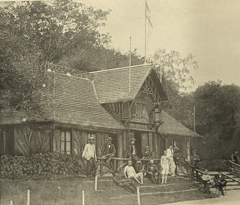 Le Club-House du Racing à la Croix-Catelan en 1893